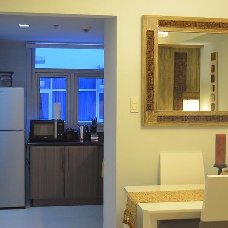 Greenbelt Madison Apartments マカティ エクステリア 写真
