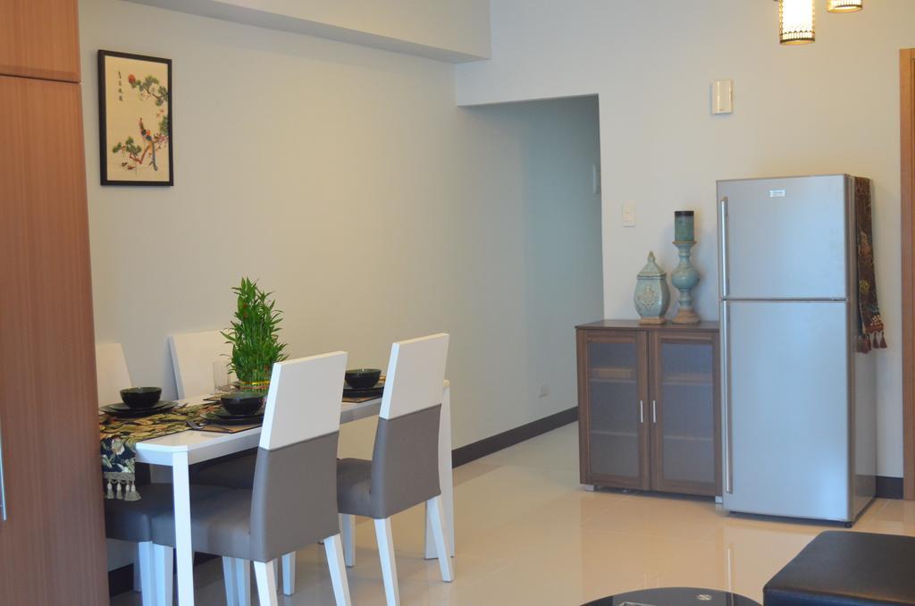 Greenbelt Madison Apartments マカティ エクステリア 写真